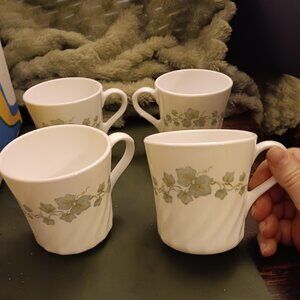 CorningWare Corelle Green Ivy Pattern Coffee Cup Mug Set of 4 STUNNING!!LQQK!